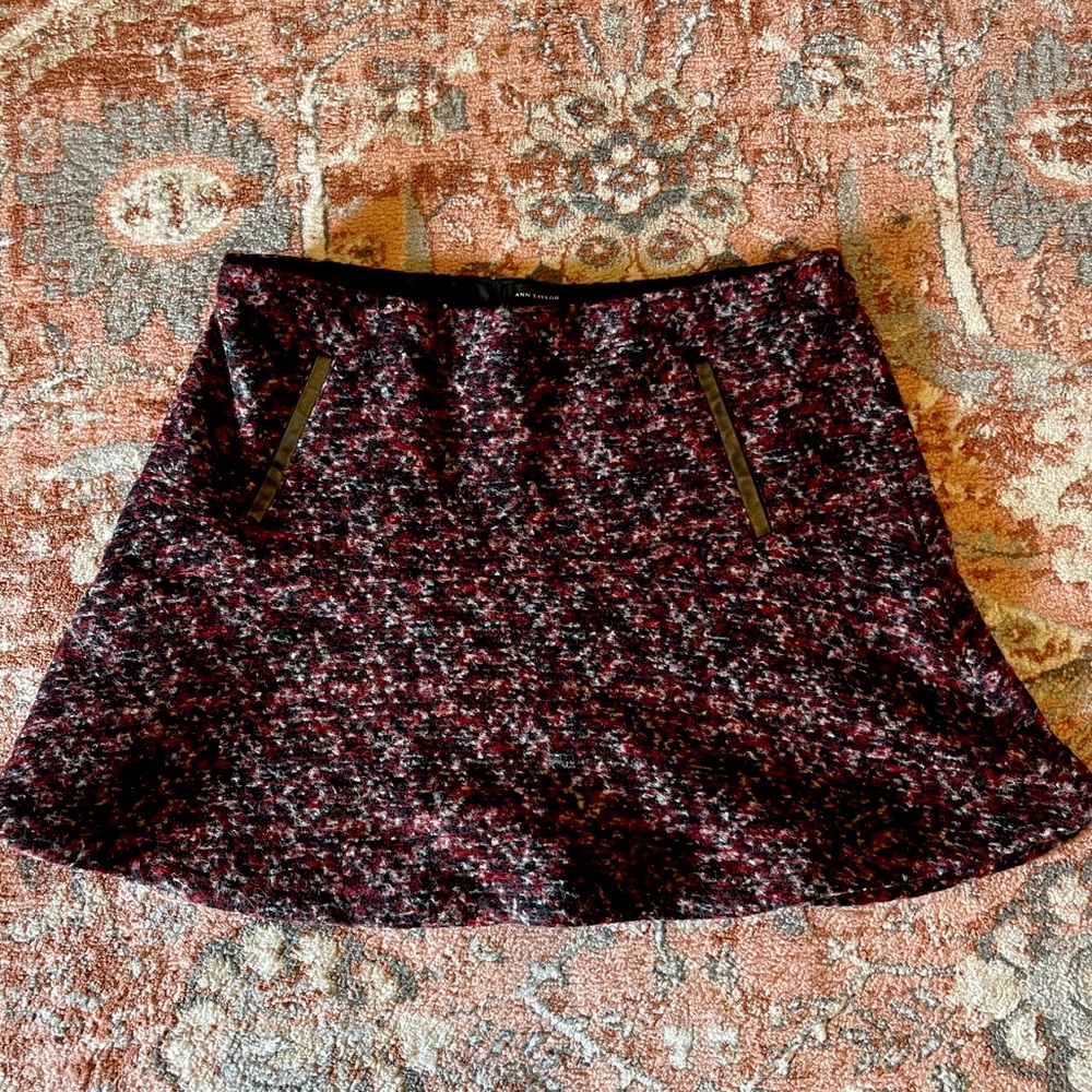 Ann Taylor - A line Wool Skirt Red/Black